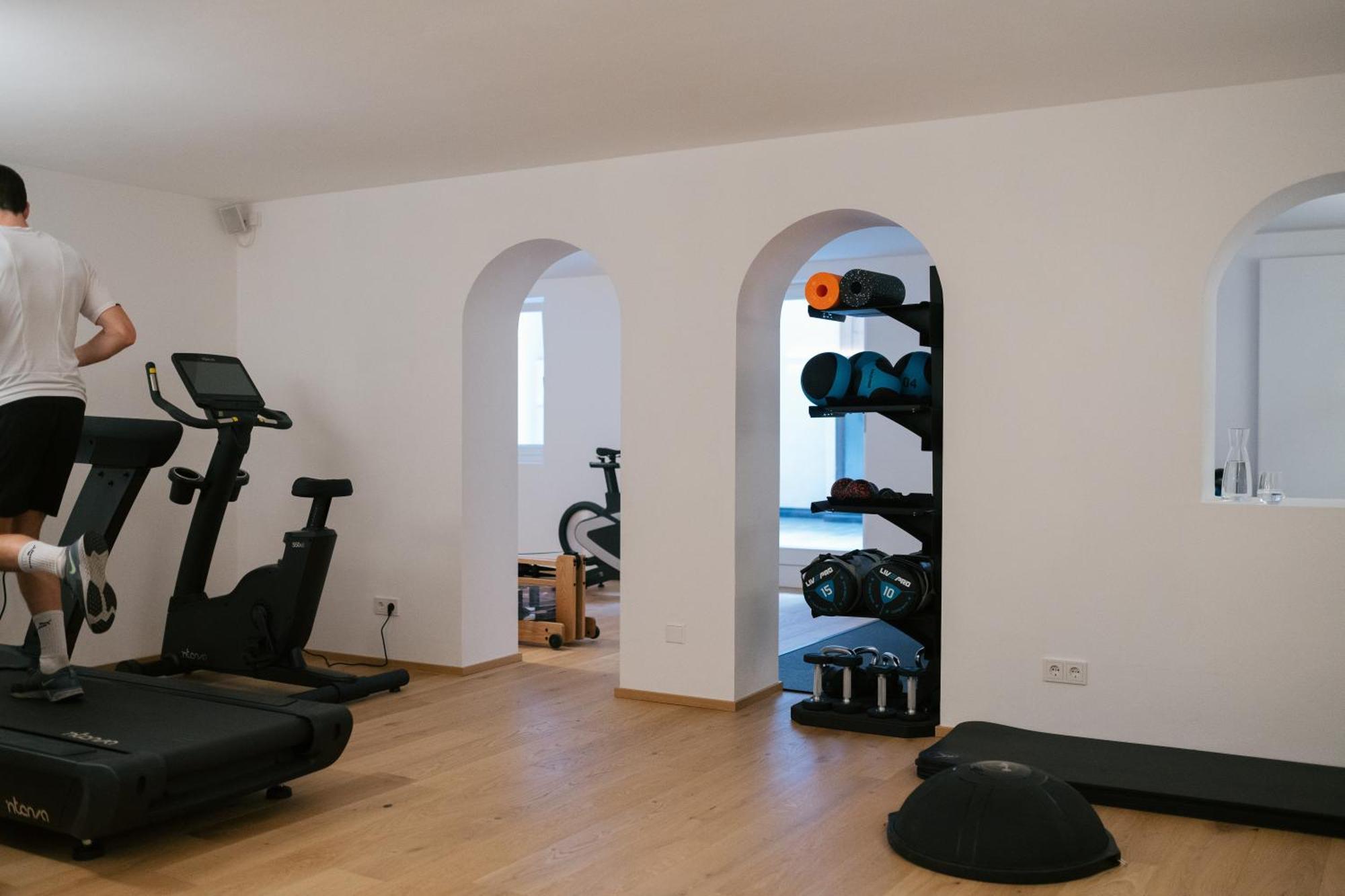 Hotel Fronza - Your Hike & Mountain Home Lutago Ngoại thất bức ảnh