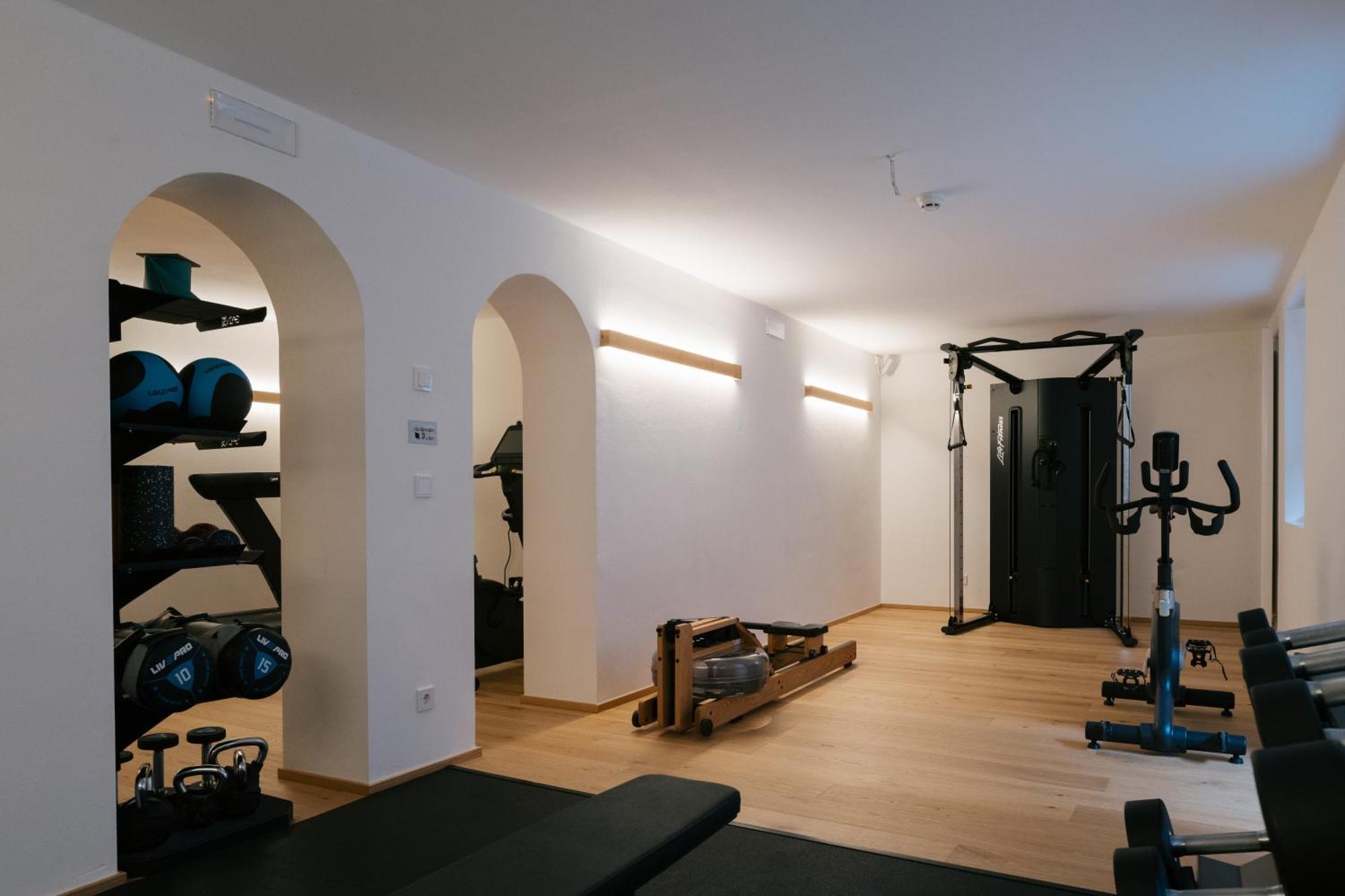 Hotel Fronza - Your Hike & Mountain Home Lutago Ngoại thất bức ảnh