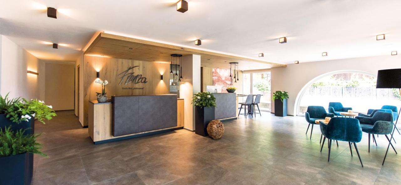 Hotel Fronza - Your Hike & Mountain Home Lutago Ngoại thất bức ảnh